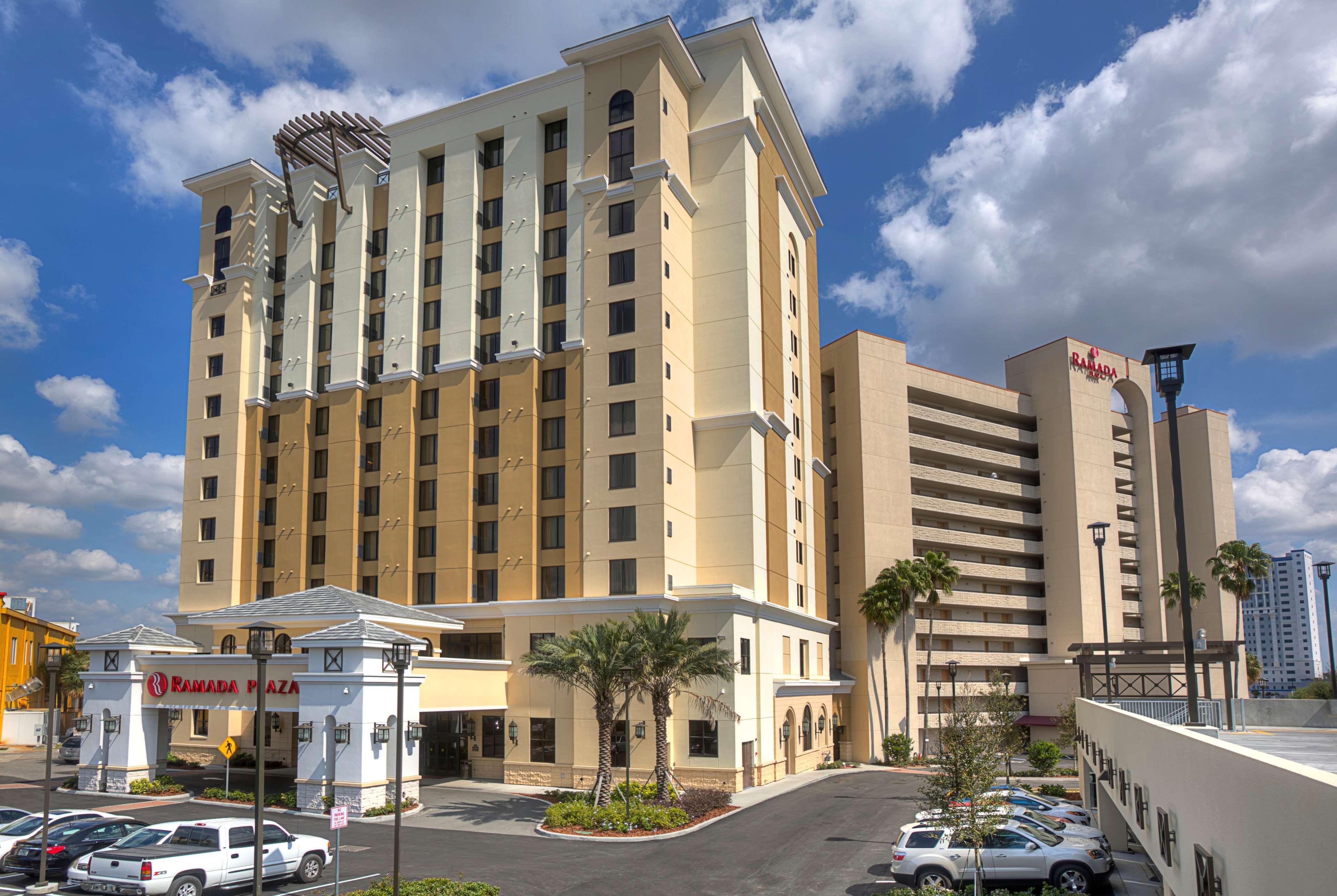 Ramada Plaza By Wyndham Orlando Resort & Suites Intl Drive Esterno foto